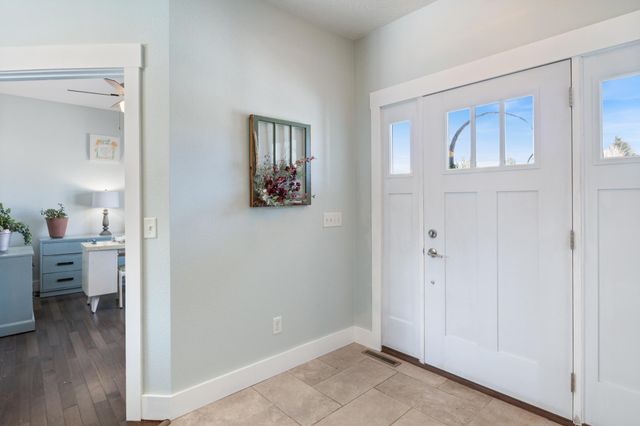 108 South Brook Way, Mankato, MN 56001