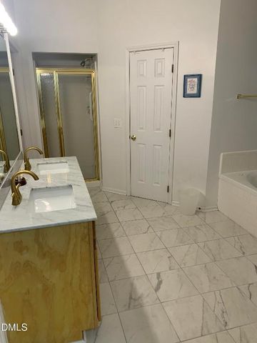 111 Wenonah Way, Durham, NC 27713