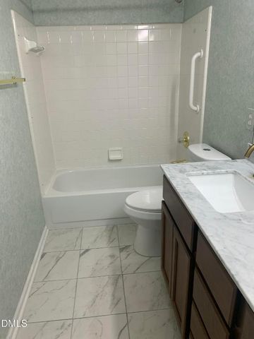 111 Wenonah Way, Durham, NC 27713