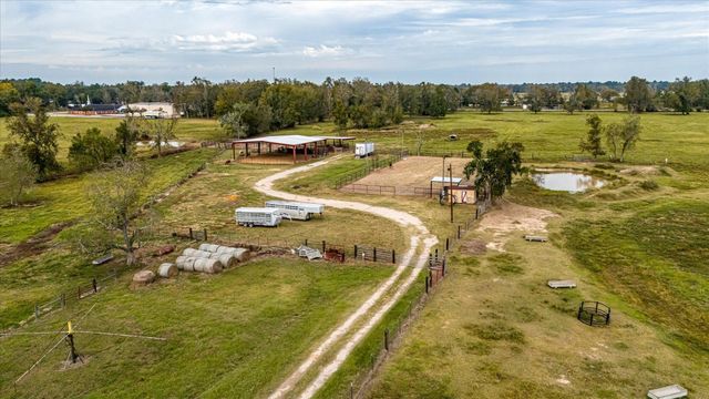 391 County Road 2010, Liberty, TX 77575