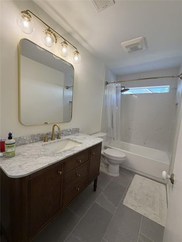 2211 Brook View Lane, Sugar Land, TX 77479