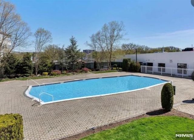 280 Prospect Avenue 5D, Hackensack, NJ 07601