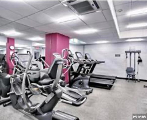 280 Prospect Avenue 5D, Hackensack, NJ 07601