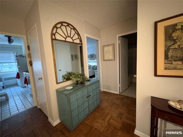 280 Prospect Avenue 5D, Hackensack, NJ 07601