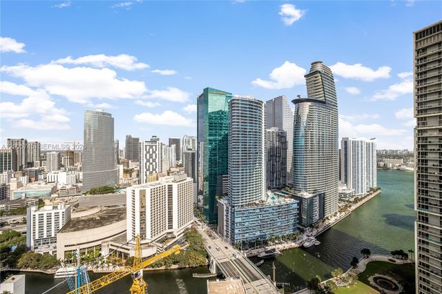 500 Brickell Ave 3907, Miami, FL 33131