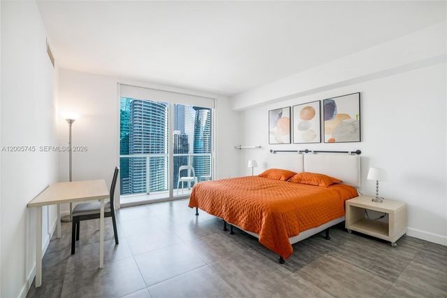 500 Brickell Ave 3907, Miami, FL 33131
