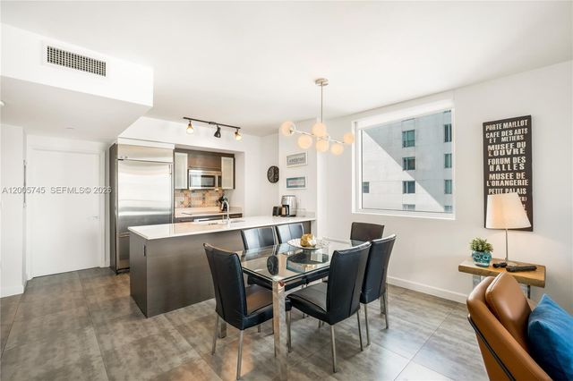 500 Brickell Ave 3907, Miami, FL 33131