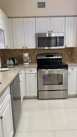 17100 N Bay Rd 1813, Sunny Isles Beach, FL 33160