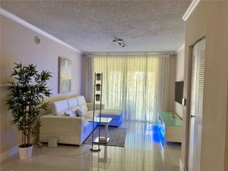 17100 N Bay Rd 1813, Sunny Isles Beach, FL 33160