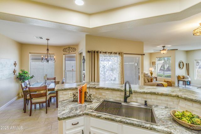 16170 W VISTA NORTH Drive, Sun City West, AZ 85375