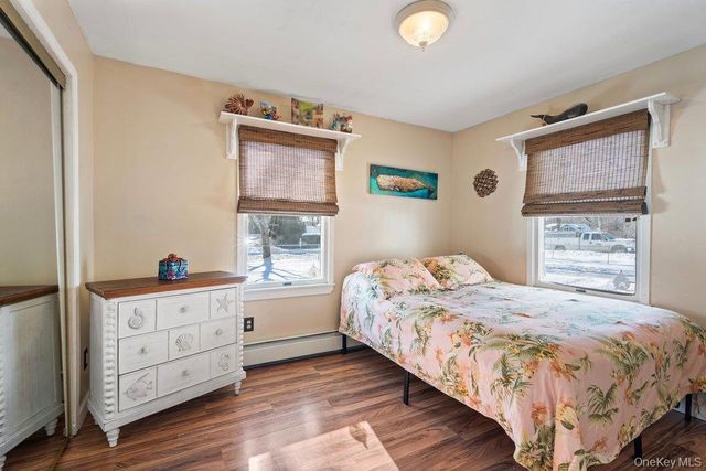 105 Greenport Avenue, Medford, NY 11763