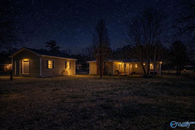 911 Wood Avenue SE, Attalla, AL 35954