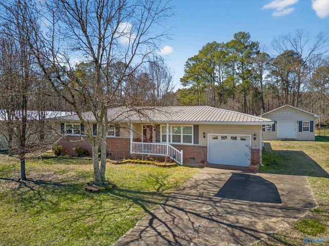 911 Wood Avenue SE, Attalla, AL 35954