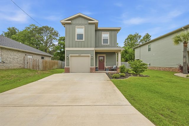 2267 Janet Street, Navarre, FL 32566