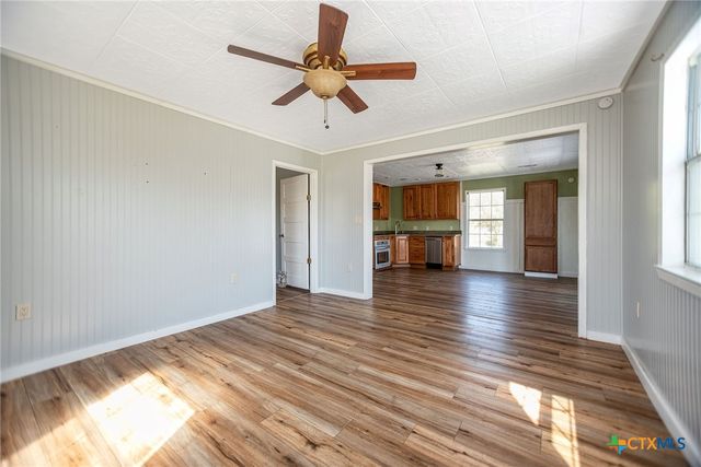 512 McDowell Street, Austwell, TX 77950