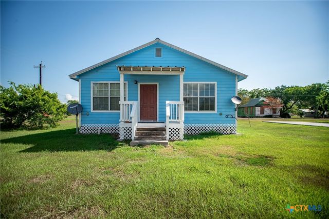 512 McDowell Street, Austwell, TX 77950