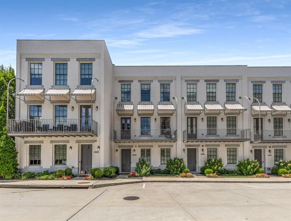 304 Stonemont Dr, Atlanta, GA 30305