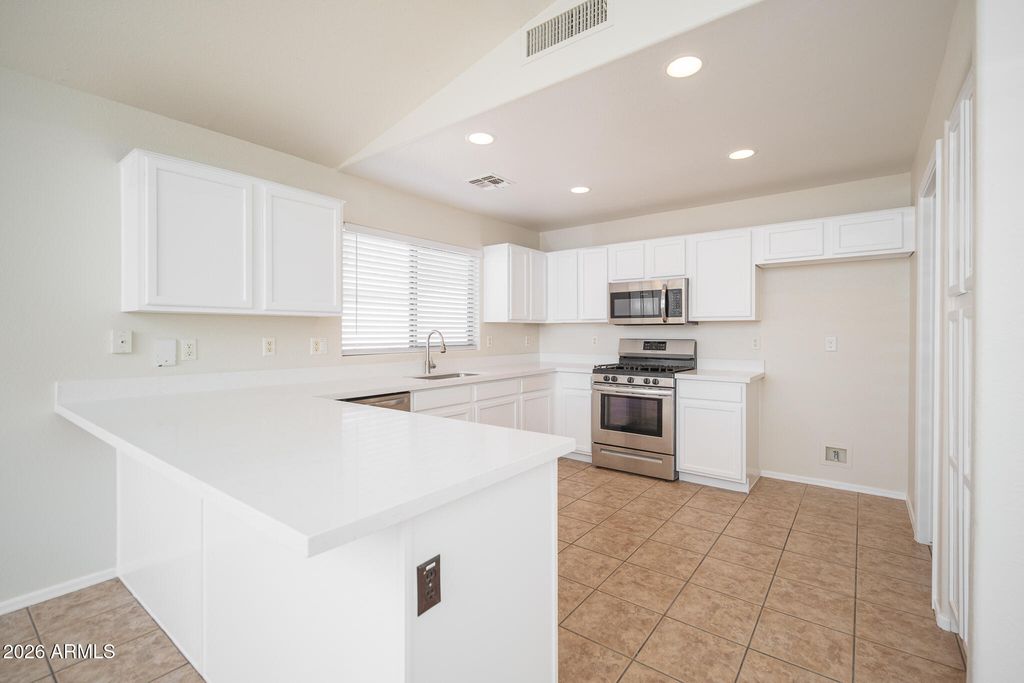 14936 N 133RD Drive, Surprise, AZ 85379 — photo 3