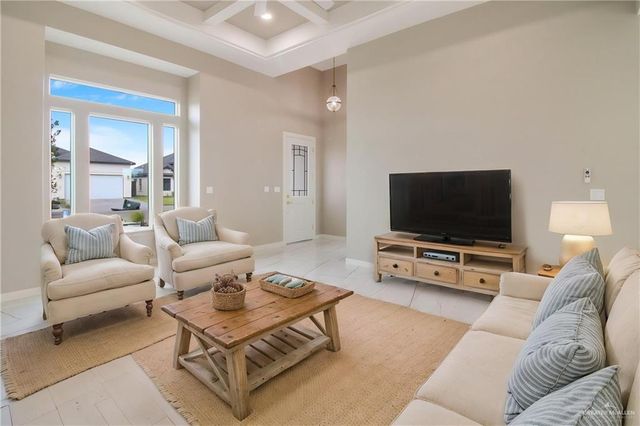 909 Azalea Street, Mission, TX 78573