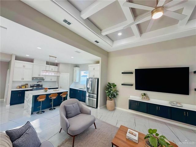 909 Azalea Street, Mission, TX 78573
