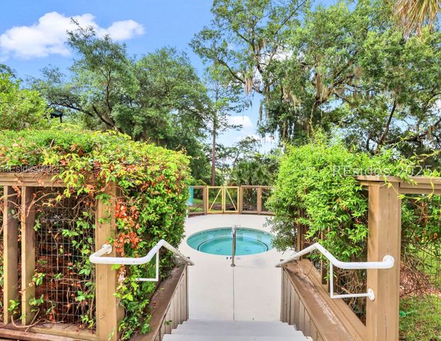 101 Barnaby Blf, Seabrook, SC 29940