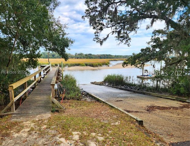 101 Barnaby Blf, Seabrook, SC 29940