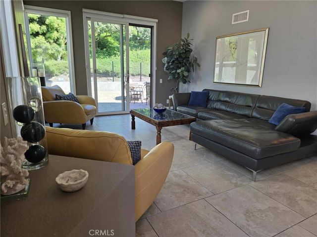 12 Dauphin, Dana Point, CA 92629