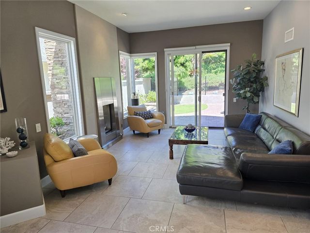 12 Dauphin, Dana Point, CA 92629