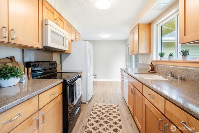 7210 Bryrwood Drive, Aberdeen, WA 98520