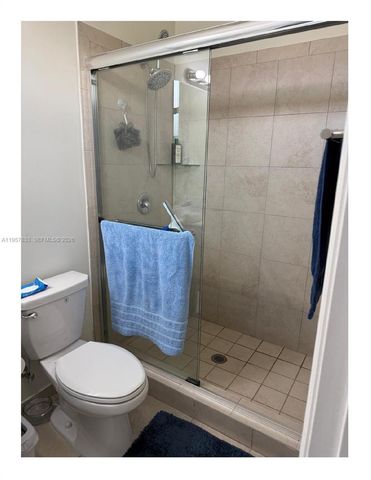 10628 W 33rd Way, Hialeah, FL 33018