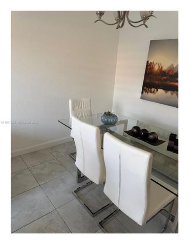 10628 W 33rd Way, Hialeah, FL 33018