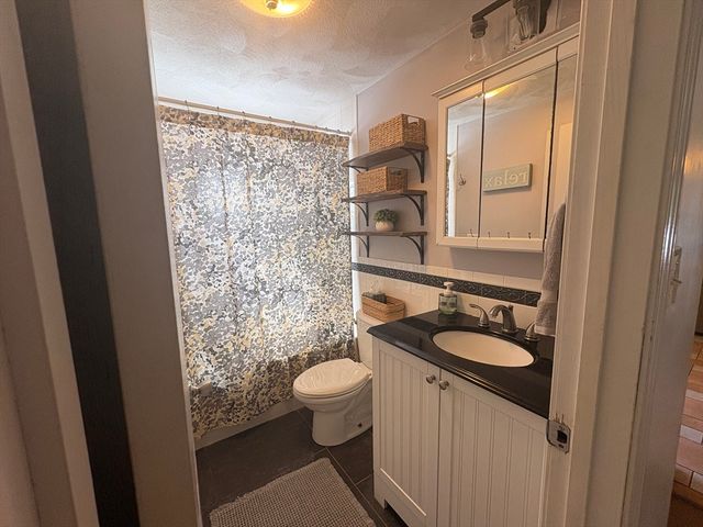 3 Sergi Ln, Billerica, MA 01821
