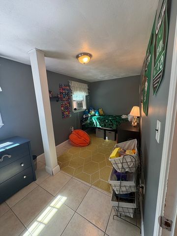 3 Sergi Ln, Billerica, MA 01821