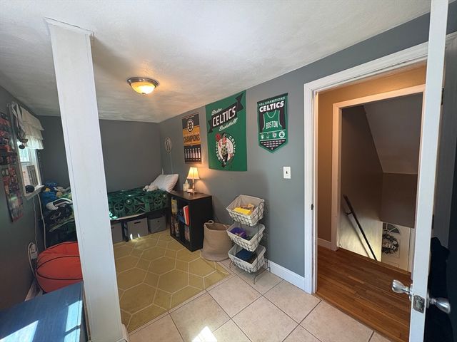 3 Sergi Ln, Billerica, MA 01821