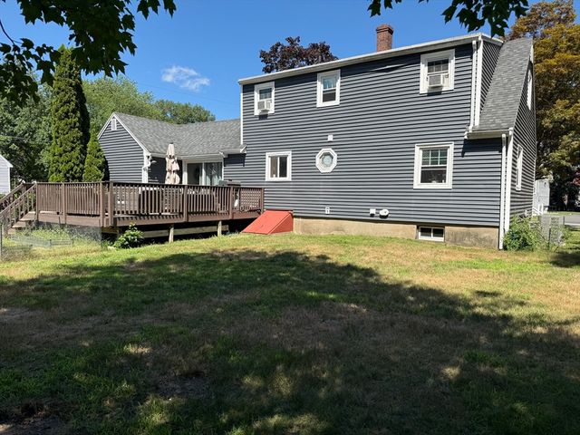 3 Sergi Ln, Billerica, MA 01821
