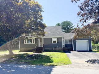 3 Sergi Ln, Billerica, MA 01821