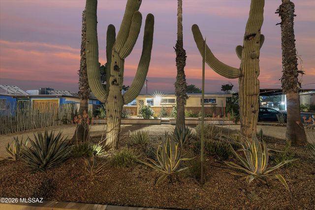5602 E 1st Street, Tucson, AZ 85711