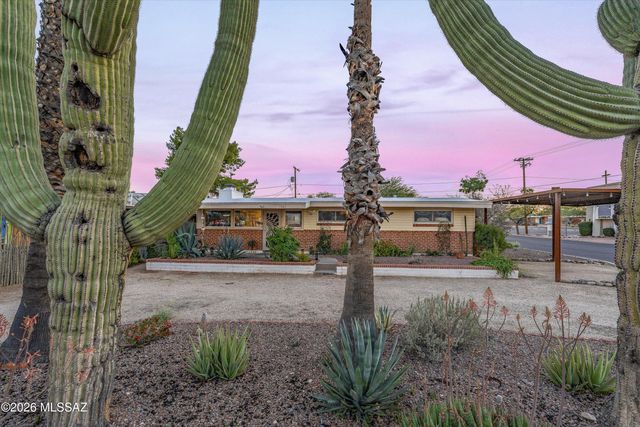 5602 E 1st Street, Tucson, AZ 85711