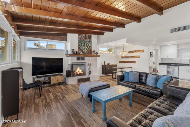 5602 E 1st Street, Tucson, AZ 85711