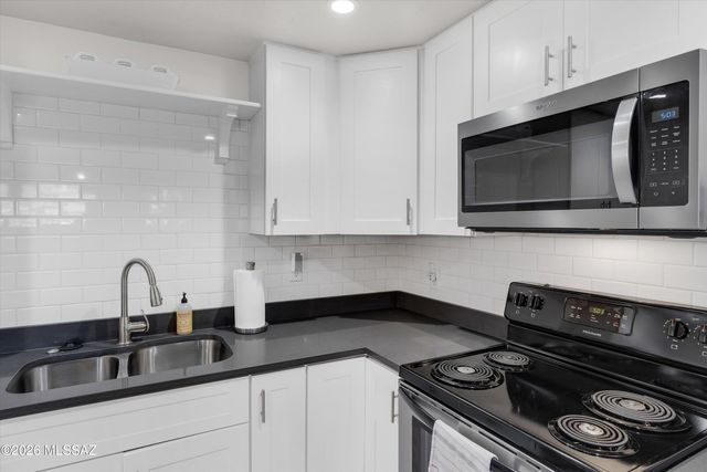 5602 E 1st Street, Tucson, AZ 85711