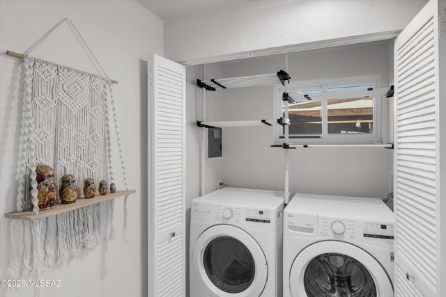 5602 E 1st Street, Tucson, AZ 85711