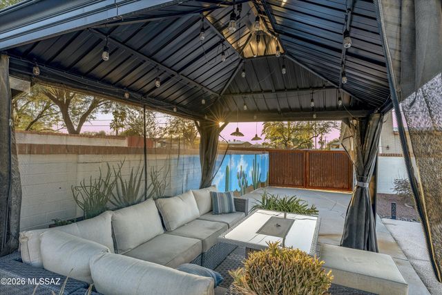 5602 E 1st Street, Tucson, AZ 85711