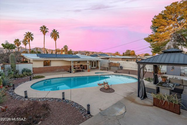 5602 E 1st Street, Tucson, AZ 85711