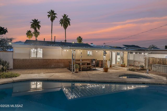 5602 E 1st Street, Tucson, AZ 85711