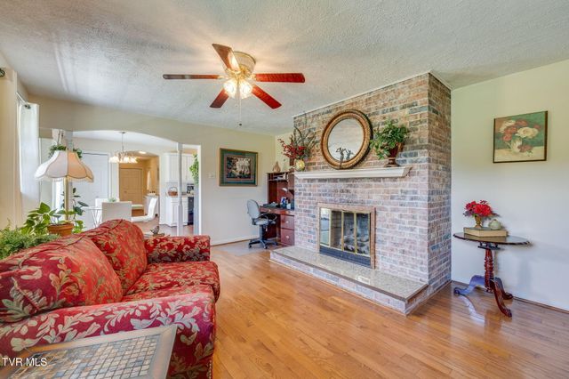 6800 Newport Highway, Greeneville, TN 37743