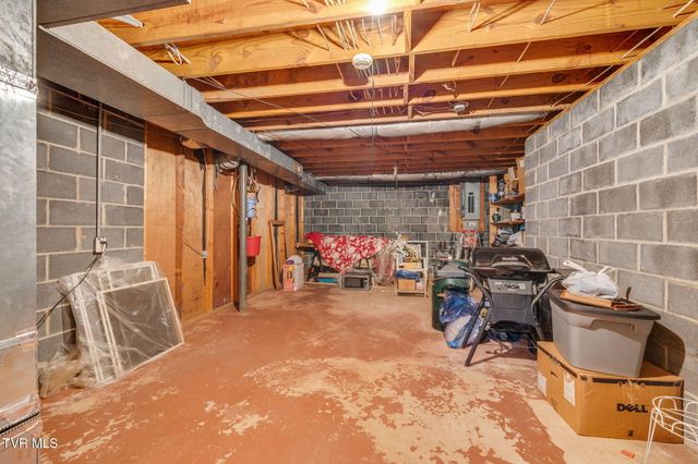 6800 Newport Highway, Greeneville, TN 37743