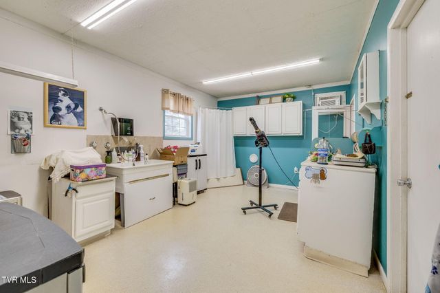 6800 Newport Highway, Greeneville, TN 37743