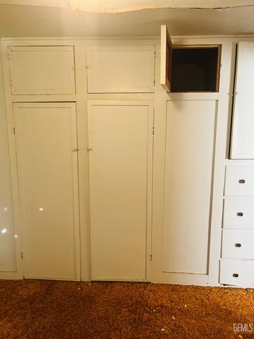 614 Shattuck Avenue, Taft, CA 93268