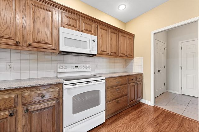 2 Parkridge Drive, Bella Vista, AR 72715