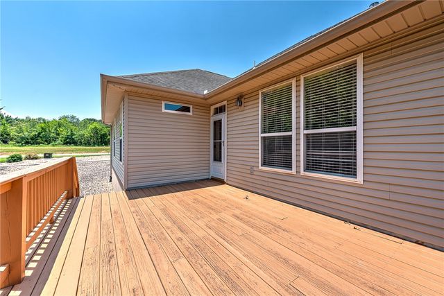 2 Parkridge Drive, Bella Vista, AR 72715